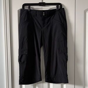 Athleta Black Cropped Cargo Pants